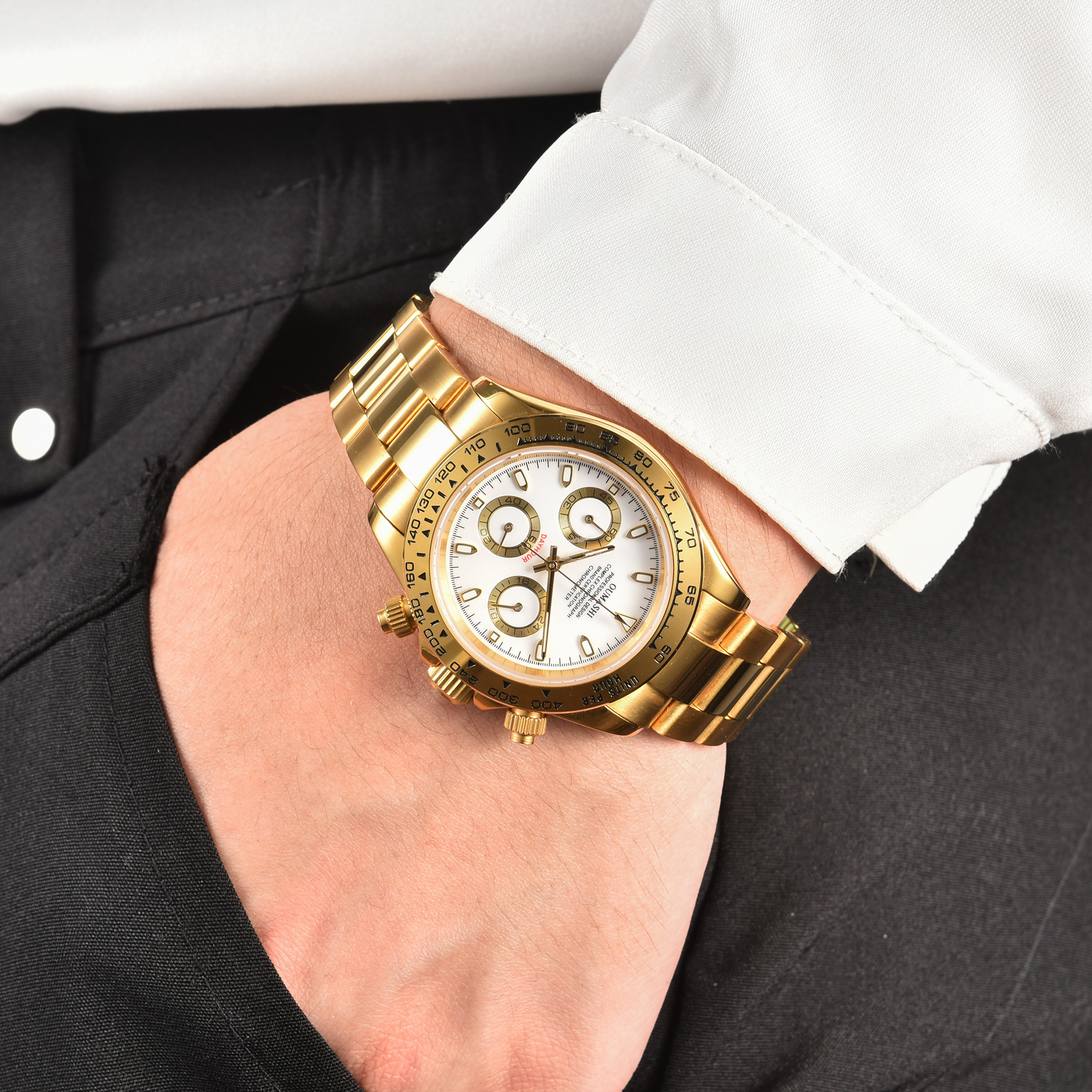 39mm VK63 watch Gold Stainless - Stainless Bracelet Diver review and price