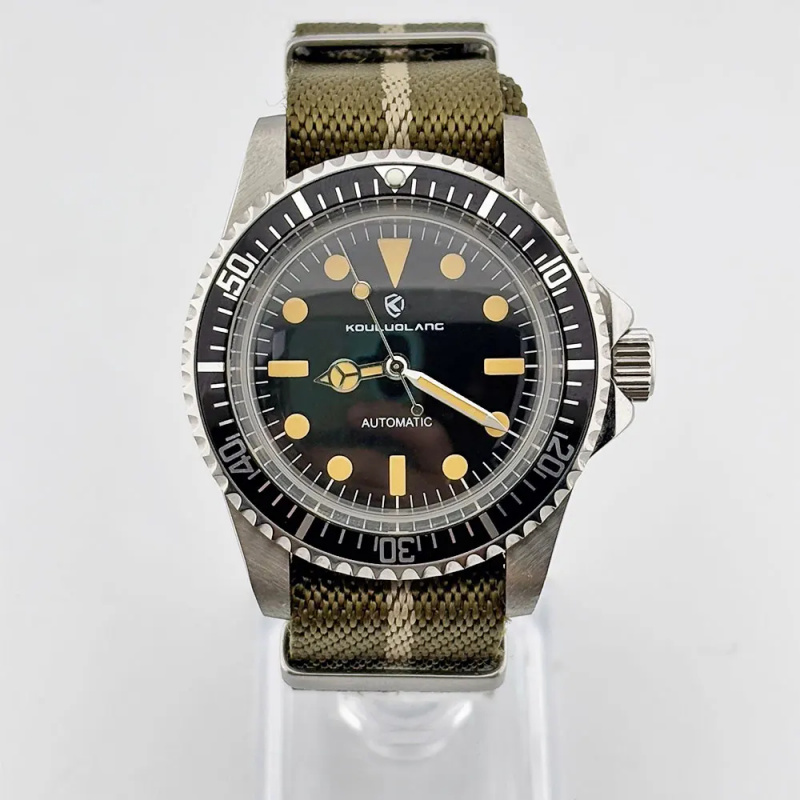 NH35 vintage 40mm sapphire gla - Tropic Strap Vintage review and price
